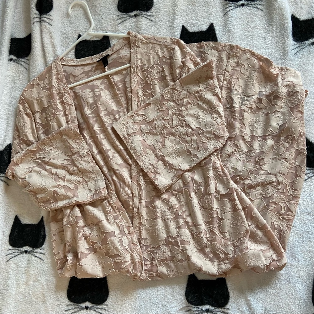 Torrid Light Pink High-low Floral Kimono Size 1